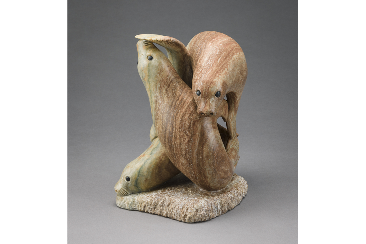 Manasie Akpaliapik, <em>Seals</em>, 1998. Brazilian steatite and black African wonderstone, 30 x 20 x 24 cm. MNBAQ, promised gift of Lyse Burgoyne-Brousseau (DPD.2016.33) © Manasie Akpaliapik Photo: MNBAQ, Idra Labrie