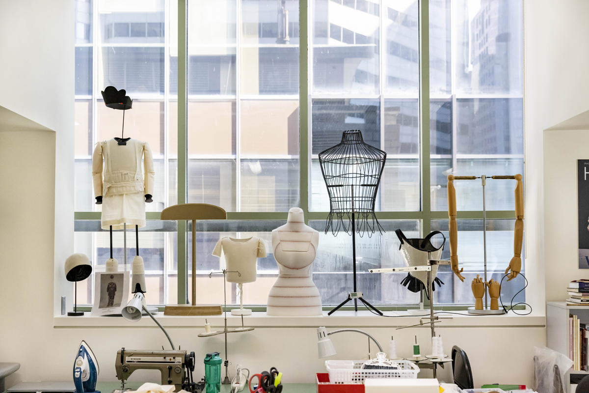 Costume mounting studio. Laura Dumitriu © McCord Stewart Museum, 2023