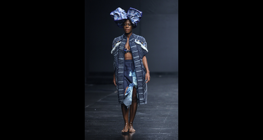 Ensemble Dakala Cloth, collection<em>Who Knew</em>, Abuja,  Nigeria, printemps/été 2019. Image courtoisie de Nkwo Onwuka © Kola Oshalusi